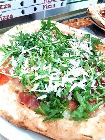 Pizzeria Canossa City