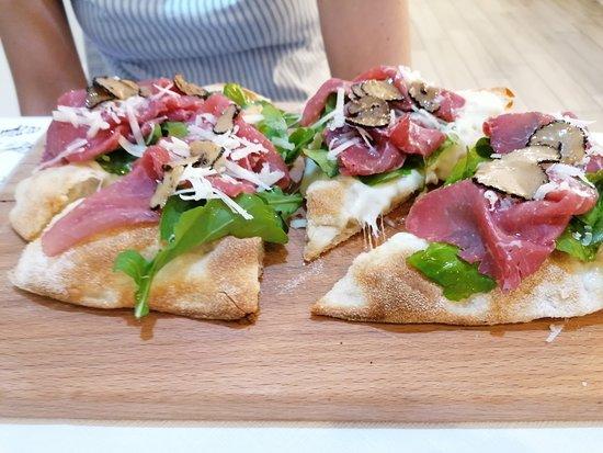 B White Pinseria Pinzeria Pizzeria