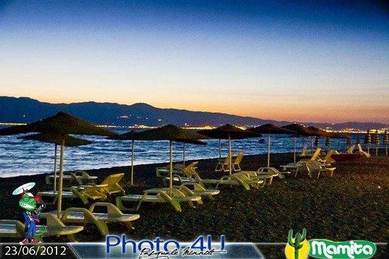 Lido Mamita Seaside Cafe 'de Playa