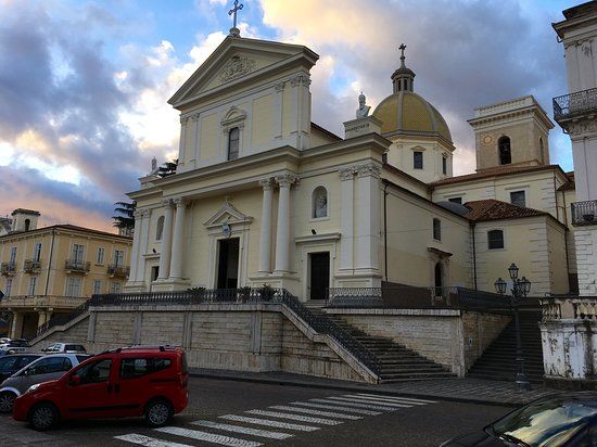 la Cattedrale dei Santi Pietro e Paolo